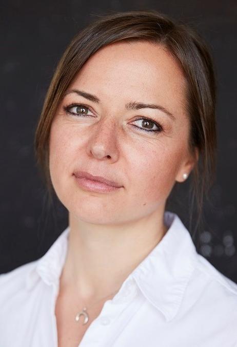 Dr. Caroline Böttiger